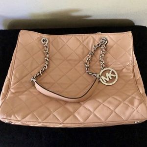 Michael Kors Blush Quilted Handbag